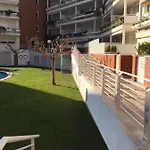 Apartment Mi Casa Fenals Family