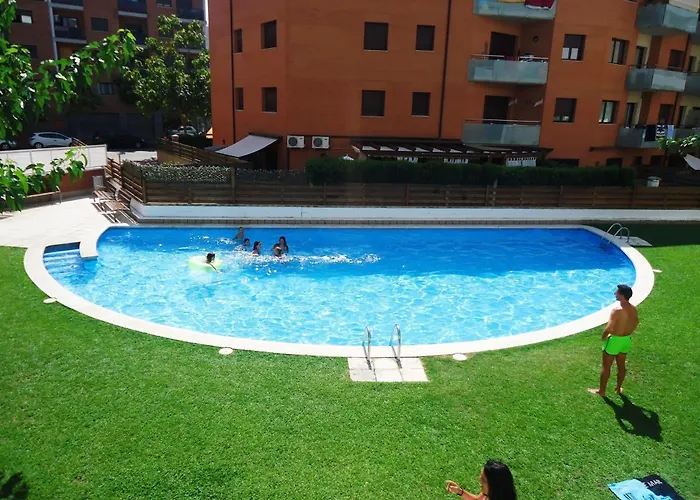 Apartment Mi Casa Fenals Family