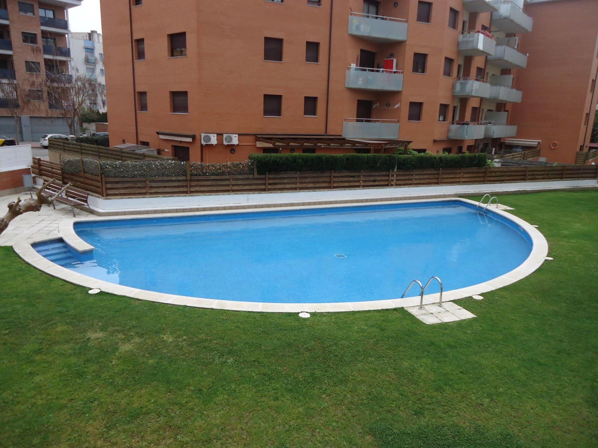 Mi Casa Fenals Family